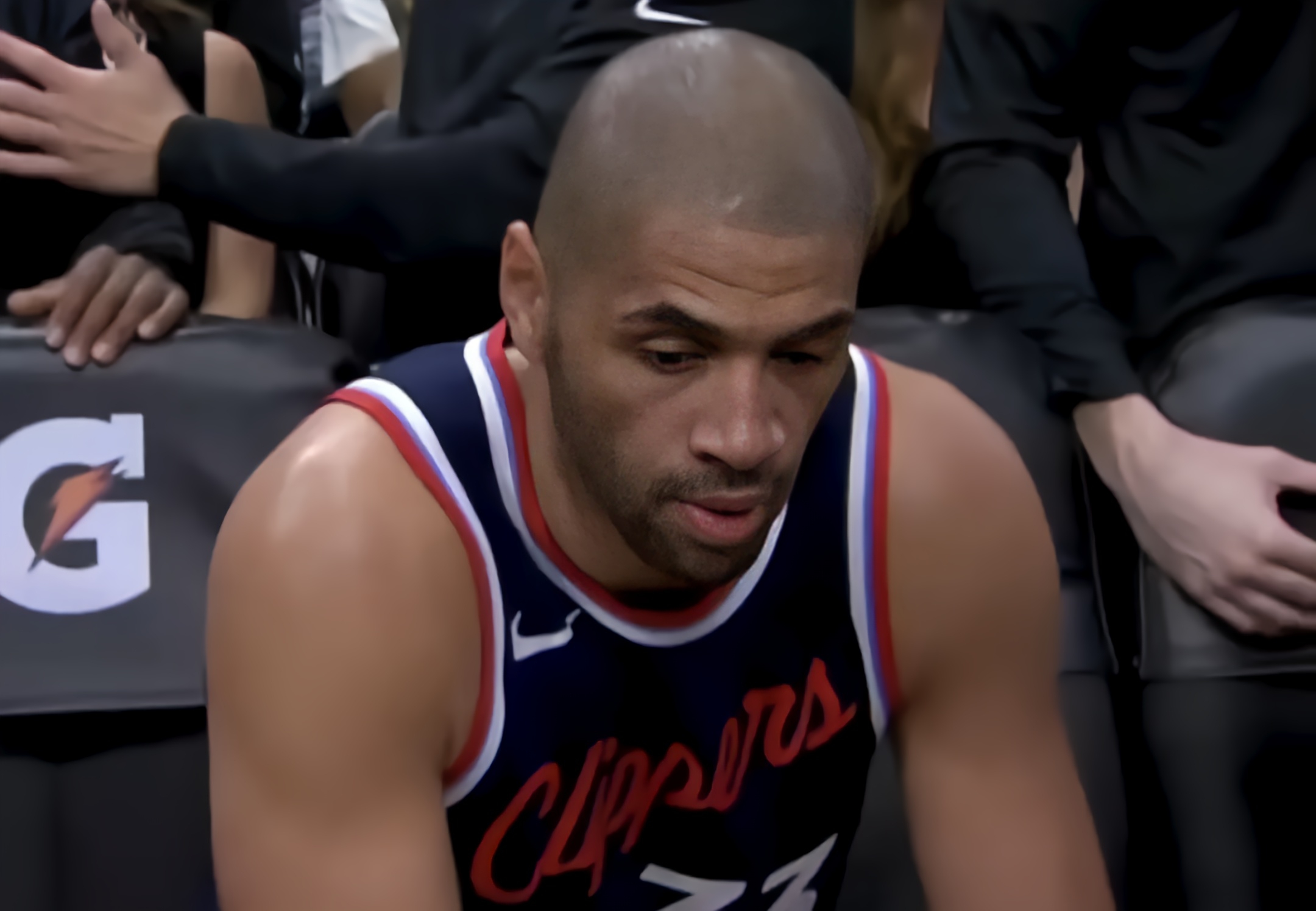 星空体育app-窗口期NBA季后赛传出新动向；拜仁慕尼黑手感冰凉；管理层表态：气氛紧张；更衣室氛围转暖的简单介绍